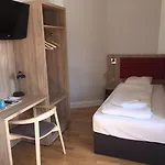 Skandia 3*