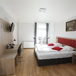 Skandia Hotel 3*
