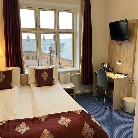 Skandia 3*