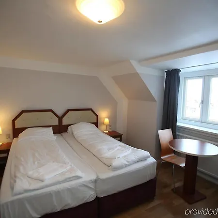 Skandia 3*